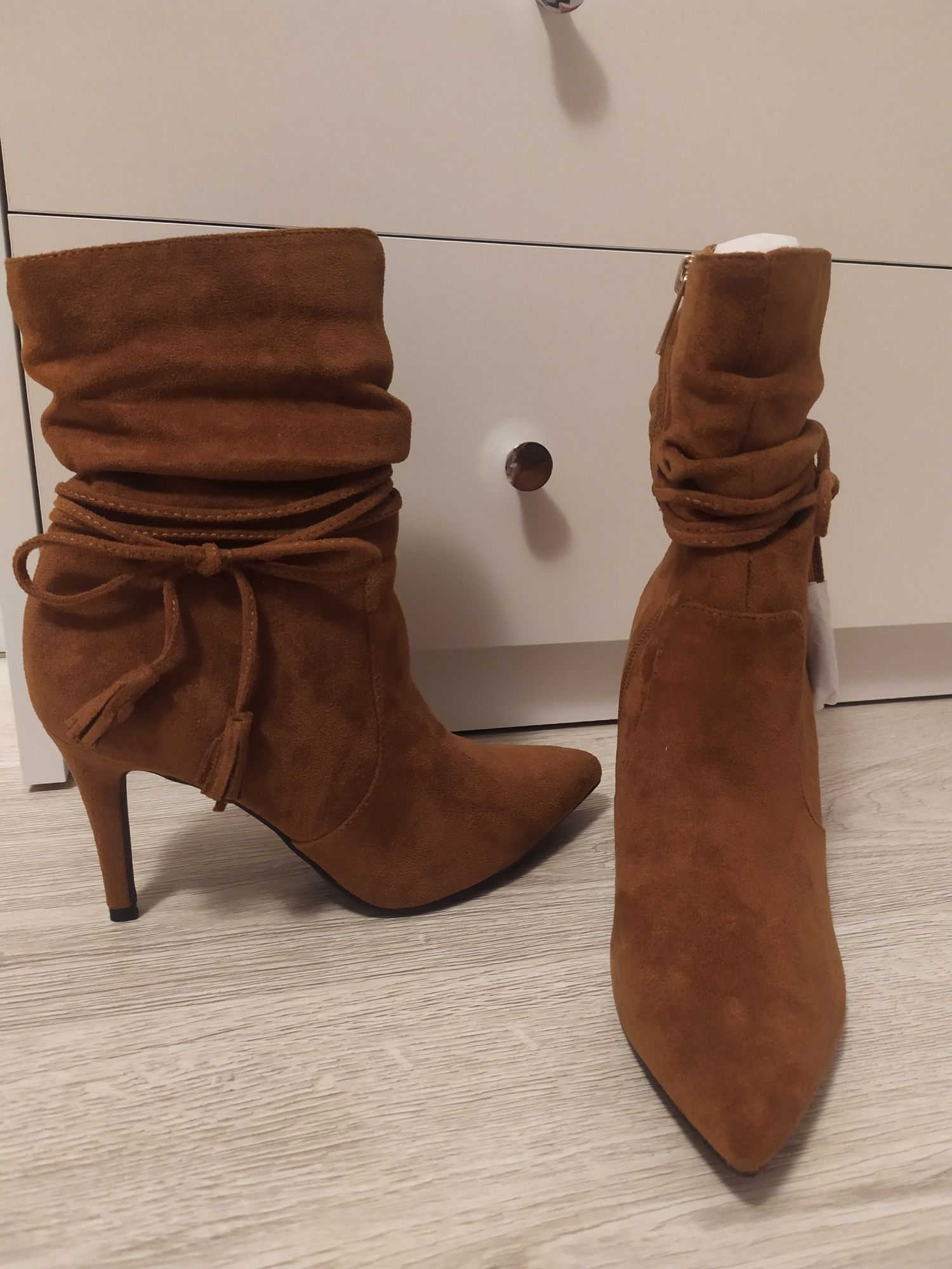 Nowe z metką buty rude kozaki rozmiar 37