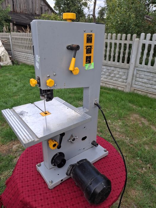 Piła taśmowa TITAN