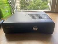 Xbox 360 + 2 pady + 17 gier! LEGO, Minecraft Story Mode, NFS, FIFA.