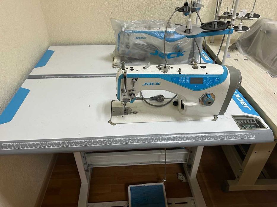 Продам промислові автоматичні швейні машини Jack A4
