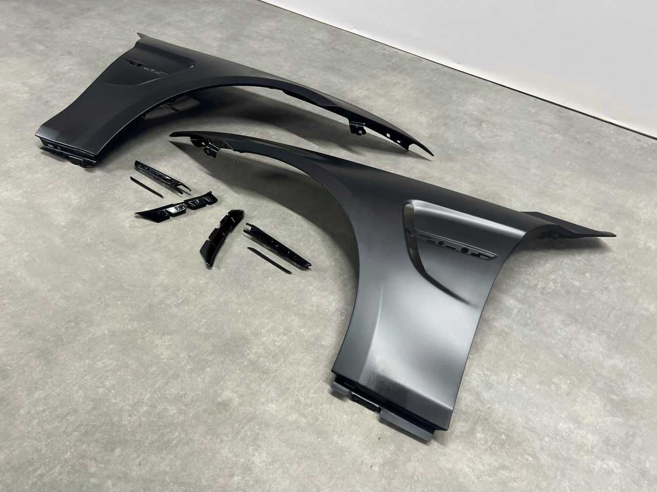 Крила BMW 4 ( F32 / F33 / F36)  стиль  М4