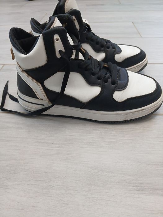 Кросівки розмір 39р