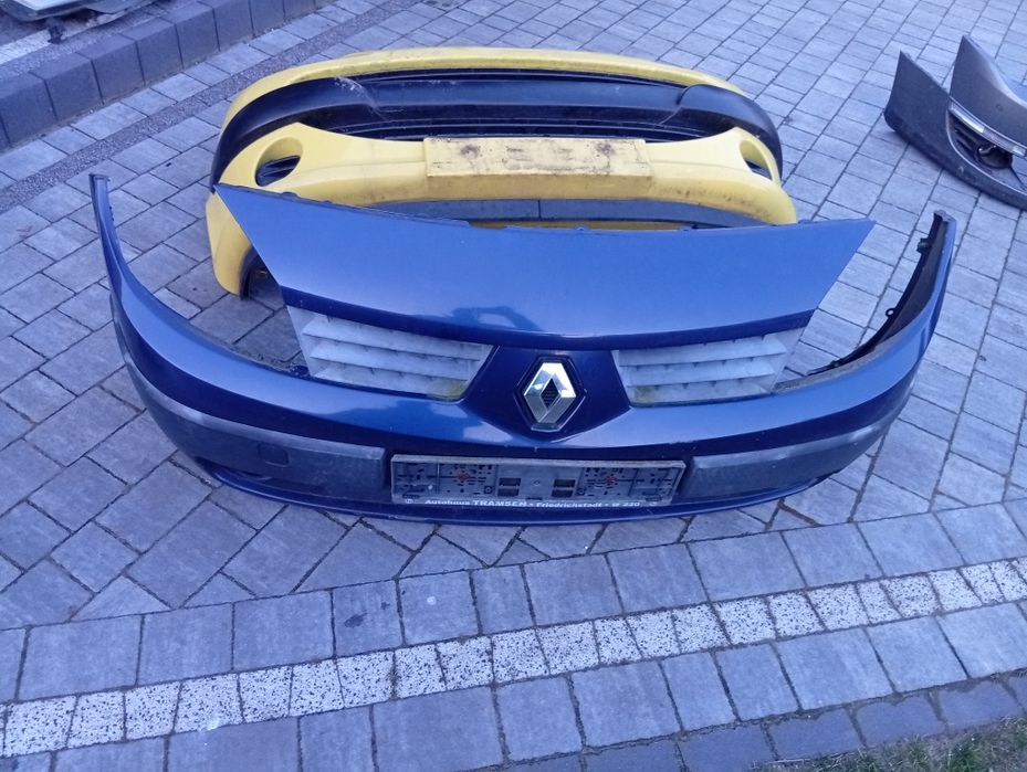 Scenic II Zderzak Przód Przedni