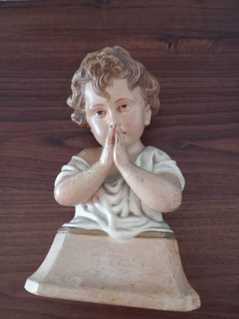 Busto antigo de criança
