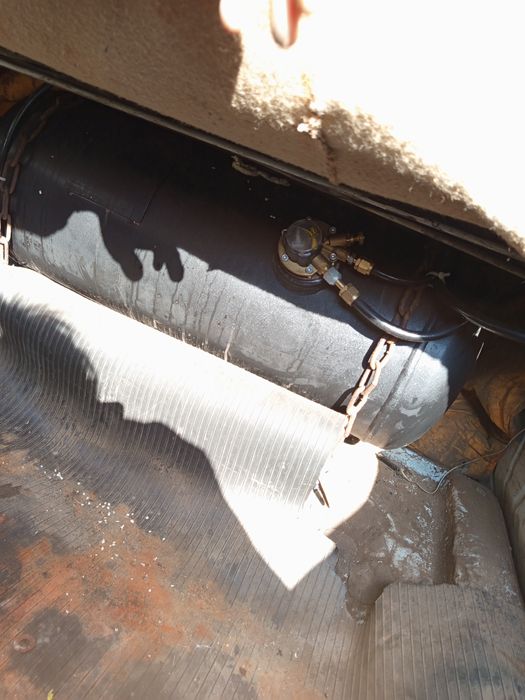 Продаю машину Волга 24