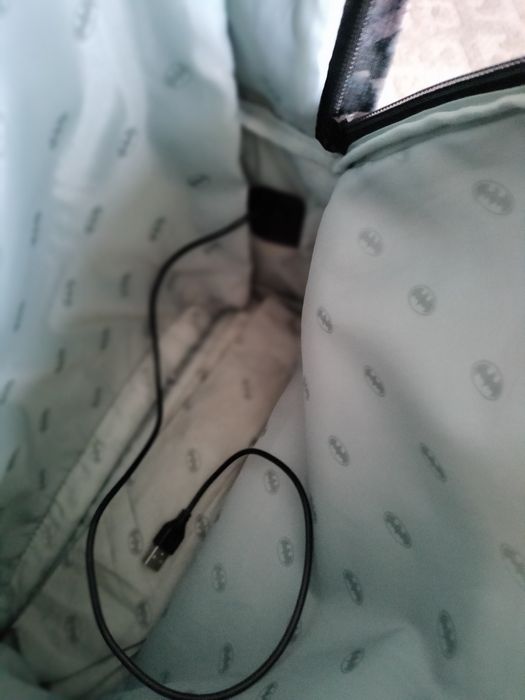 Mochila e porta-lápis Batman