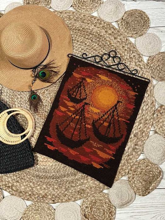Unikatowy kilim na ścianę z motywem zachodu słońca statki łódki boho