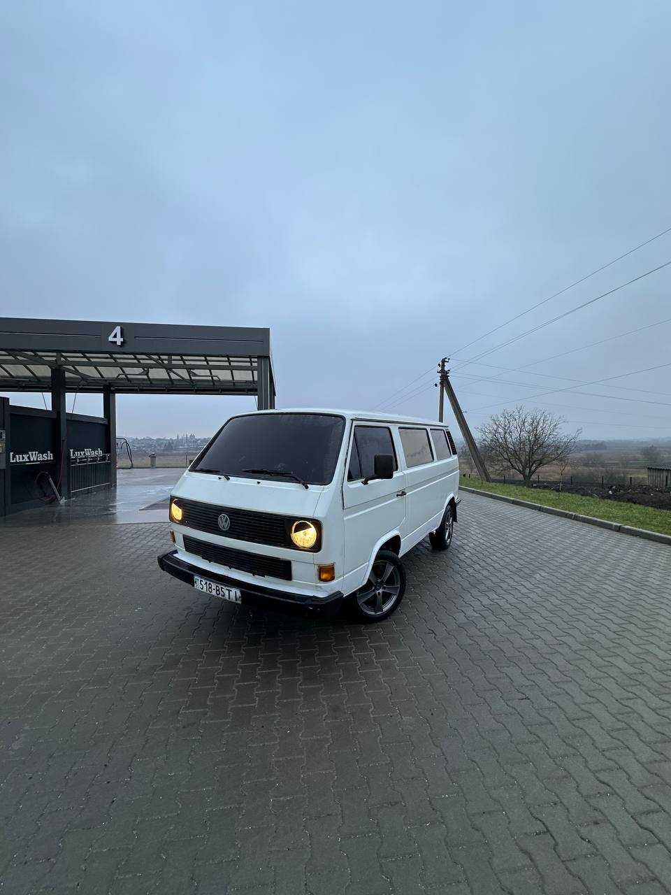 Volkswagen Caravelle Transporter 8+1 пасажир в хорошому стані