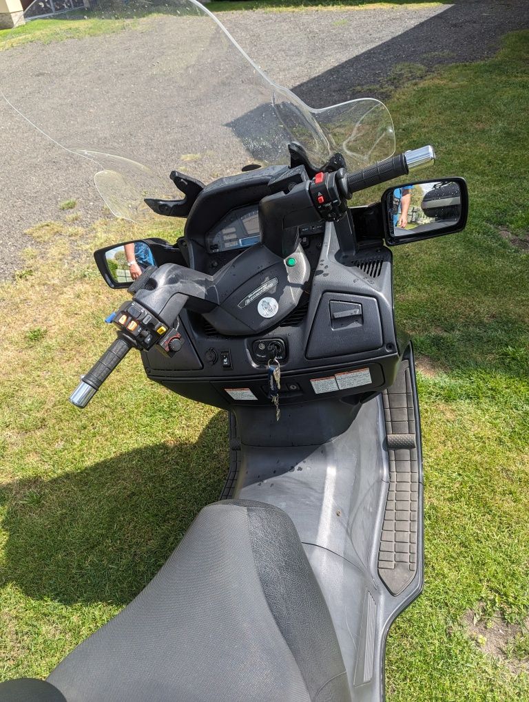 Suzuki Burgman Executive 650