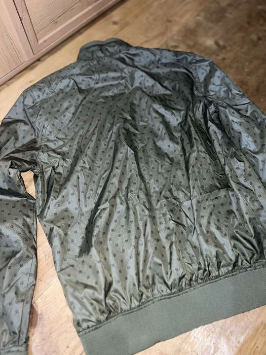 Чоловіча куртка весняна L терміново