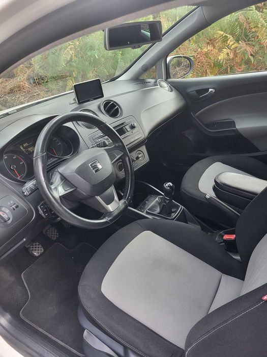 SEAT IBIZA 1.2 TDI c/APENAS 134.000 kms