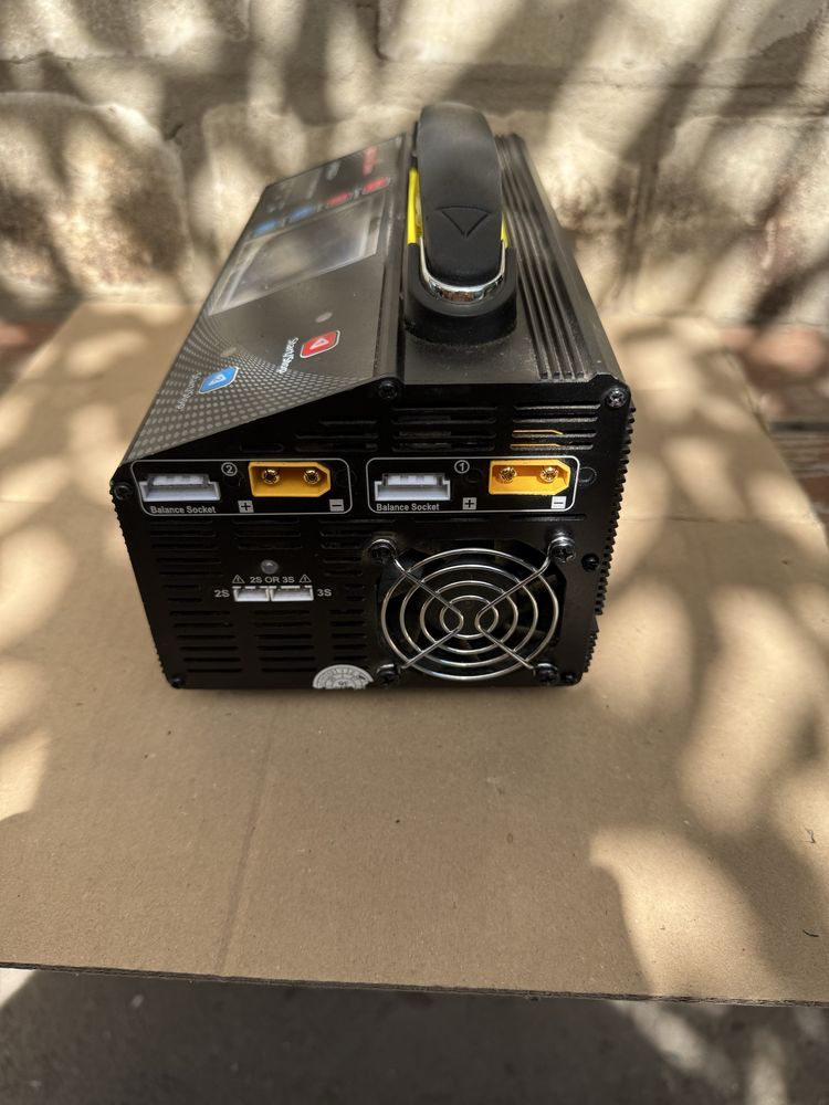Зарядний пристрій Ultra Power