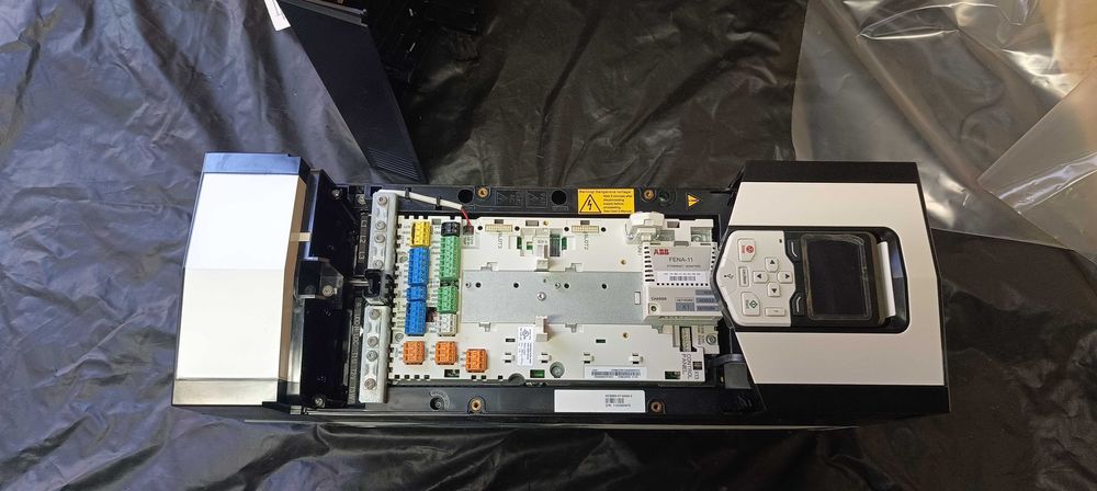 Falownik/przemiennik/inwerter ACS880 45A NOWY