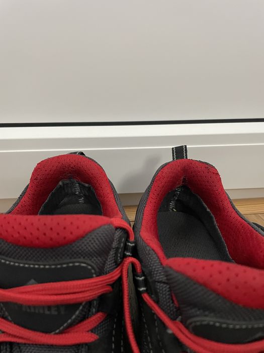 Продам трекінгові кросівки McKinley 41 розмір