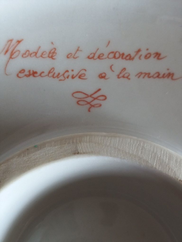 Pote italiano modelado e pintado à mão