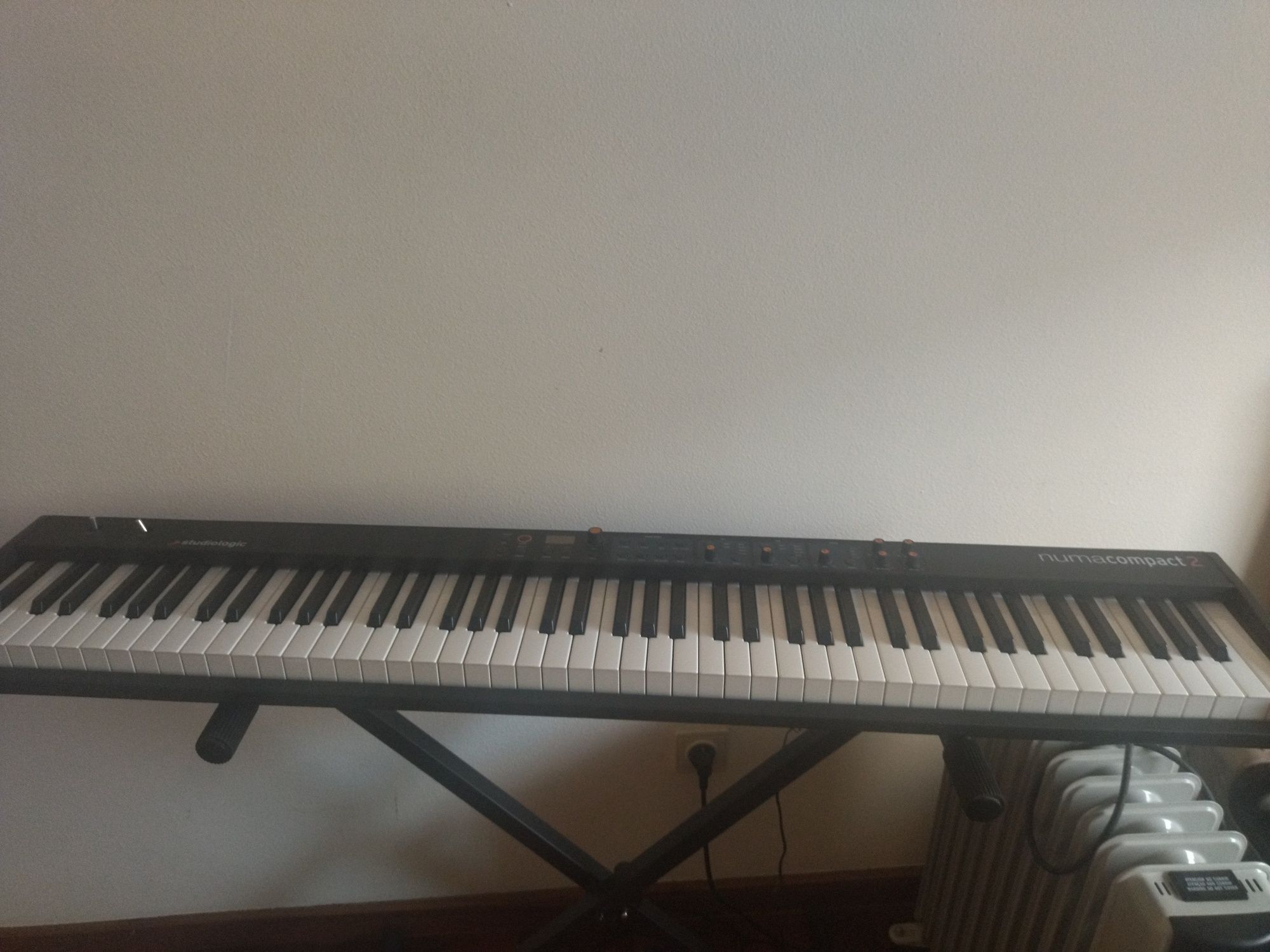 Piano novo sem arranhões e nem marcas