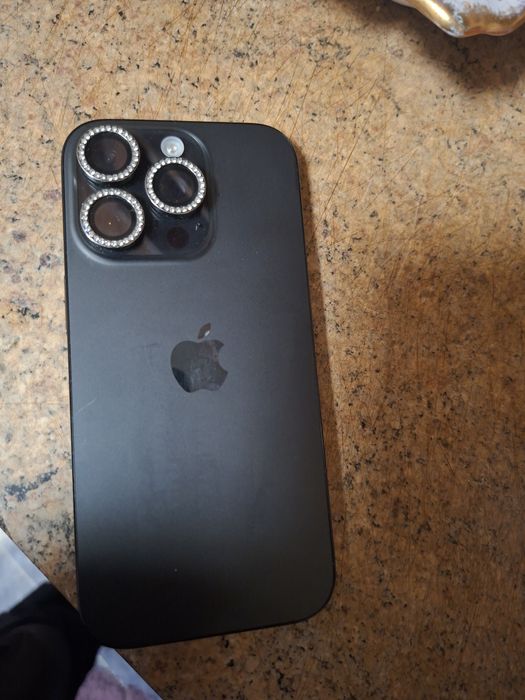 Sprzedam IPhone 16 Pro