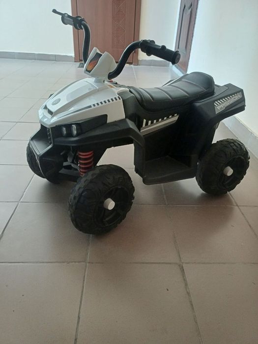 Детский электро квадроцикл Bambi M 4131EL-1 Белый (M 4131EL)