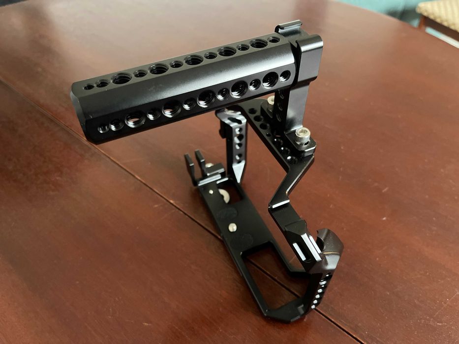 SmallRig Cage com punho para Fujifilm X-T4 como novo