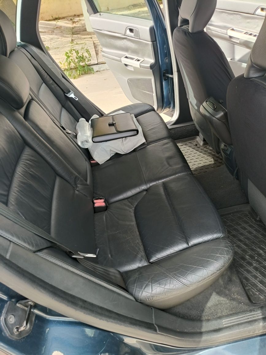 Volvo v 50 2006...