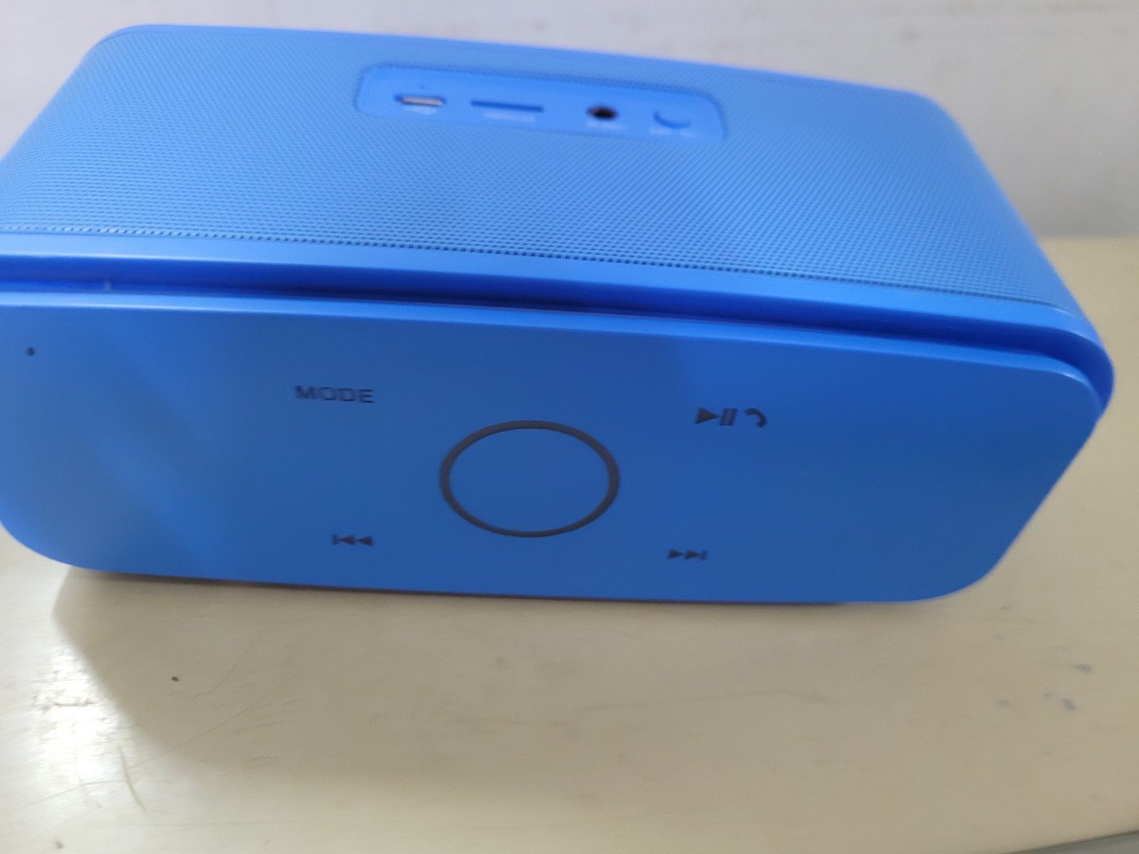 Bluetooth колонка Doss soundBox