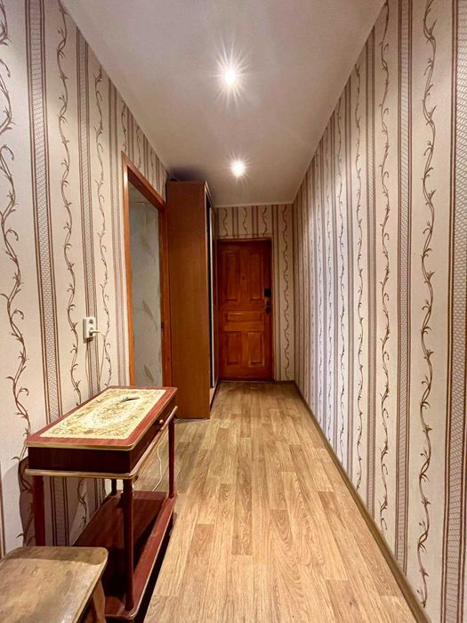 Оренда 2-х кімнатної  квартири перехрестя в. Шевченка-Кривалівська.