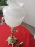Zabytkowa lampa vintage powstała do 1945r
