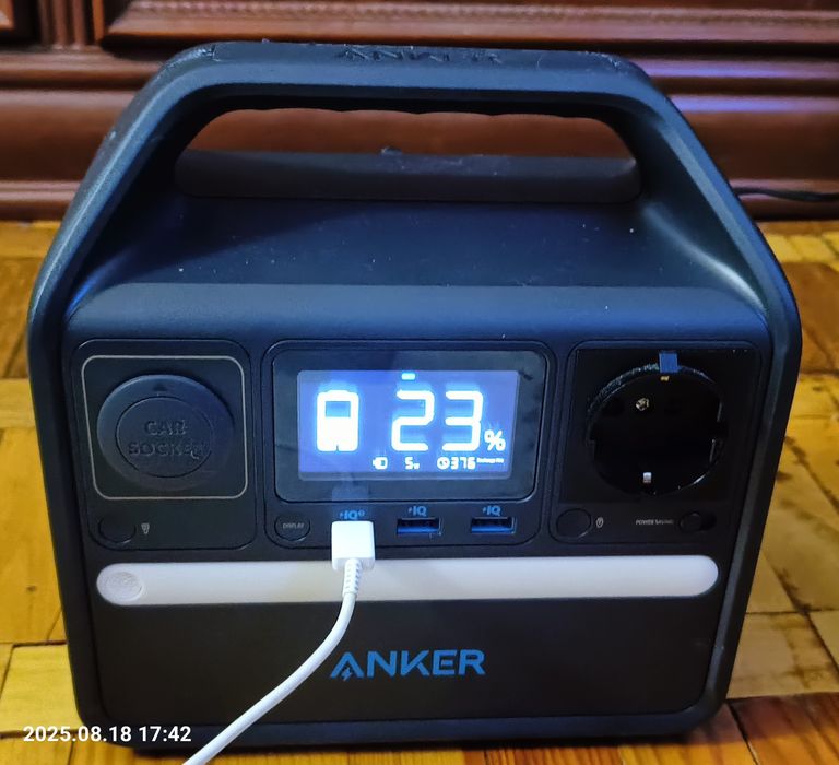 Зарядна станція Anker 521 , Power House-256Wh. ,200W. Під відновлення.