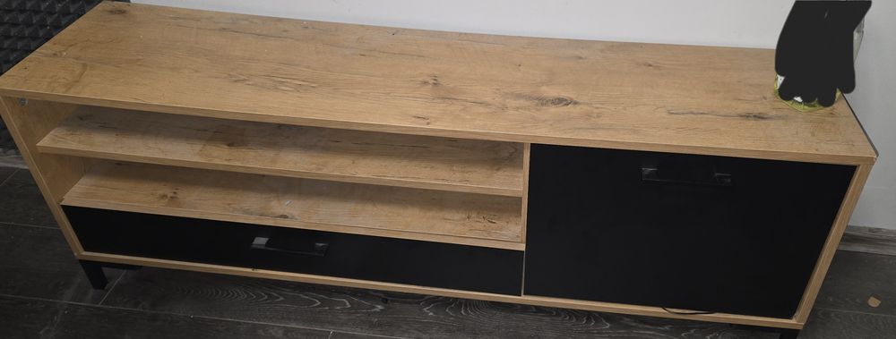 Szafka pod telewizor