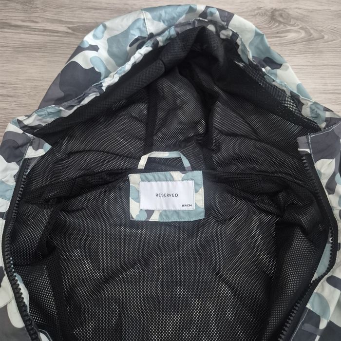 Kurtka przeciwdeszczowa z siatka Reserved 164 cm