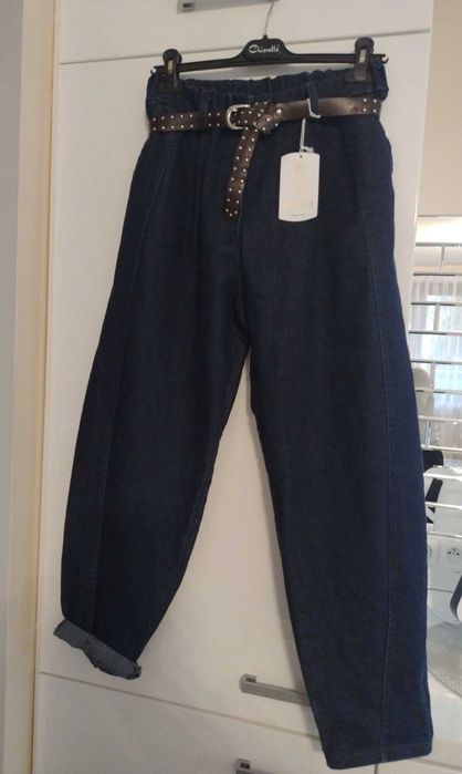 Cudowne granatowe spodnie jeansowe balony z paskiem
