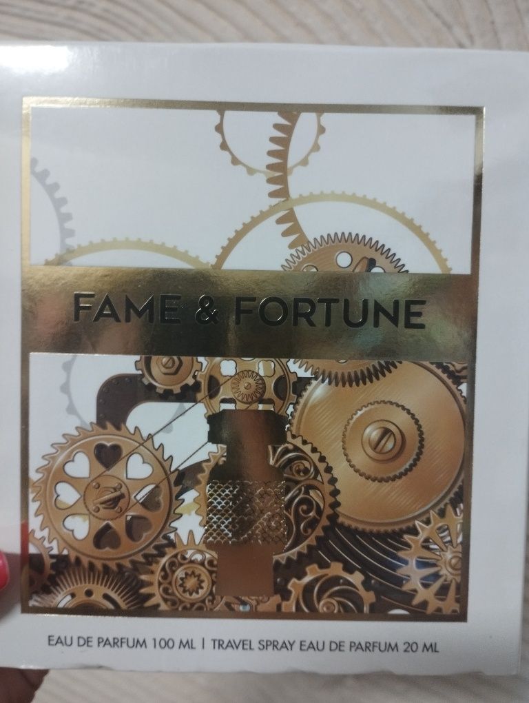Zestaw perfum 100ml plus perfumetka 20 ml