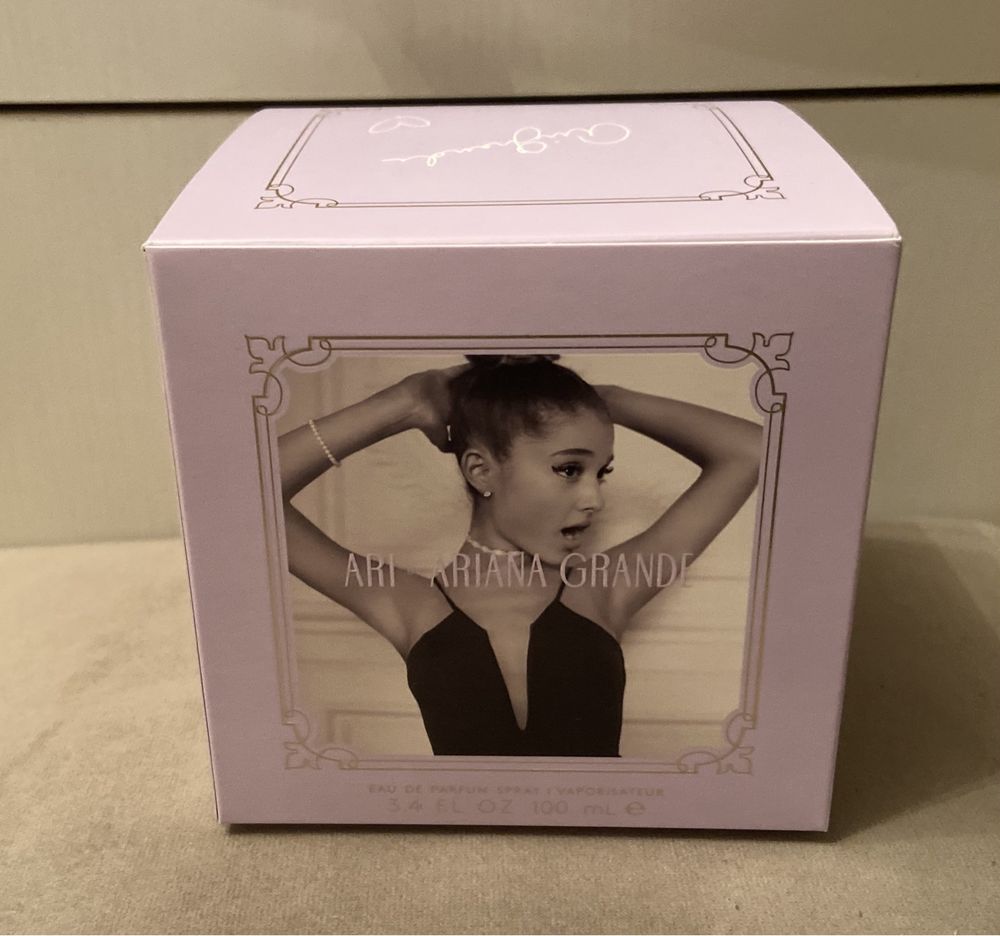 Puste opakowanie/ kartonik po perfumach Ariana Grande Ari 100 ml