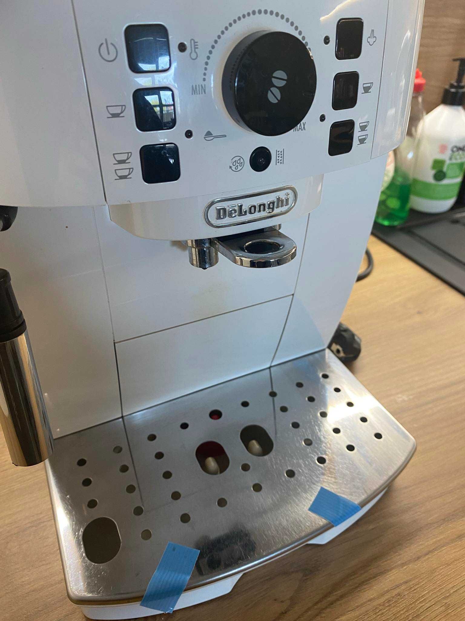 Ekspres do kawy DeLonghi Magnifica S