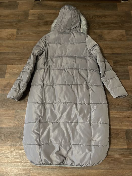 Зимова жіноча куртка