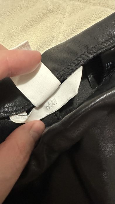 Шкіряні штани лосіни H&M