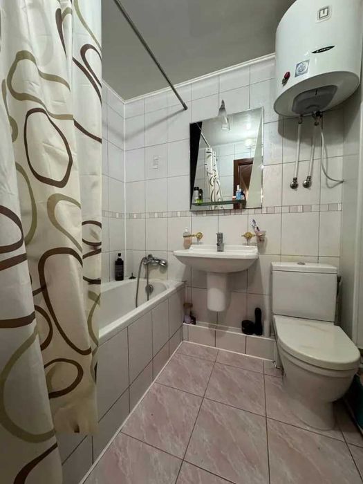 Оренда 3к квартири вул. М. Шнеєрсона (Мініна) кірова поля парк Глоби