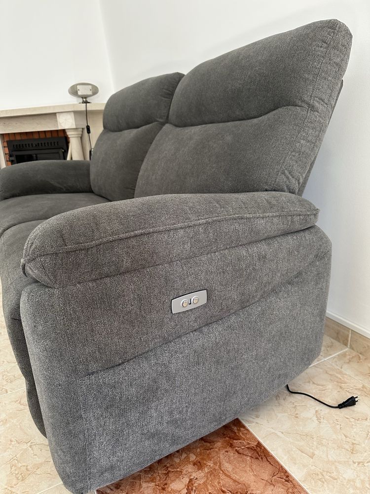 Sofá elétrico conforama