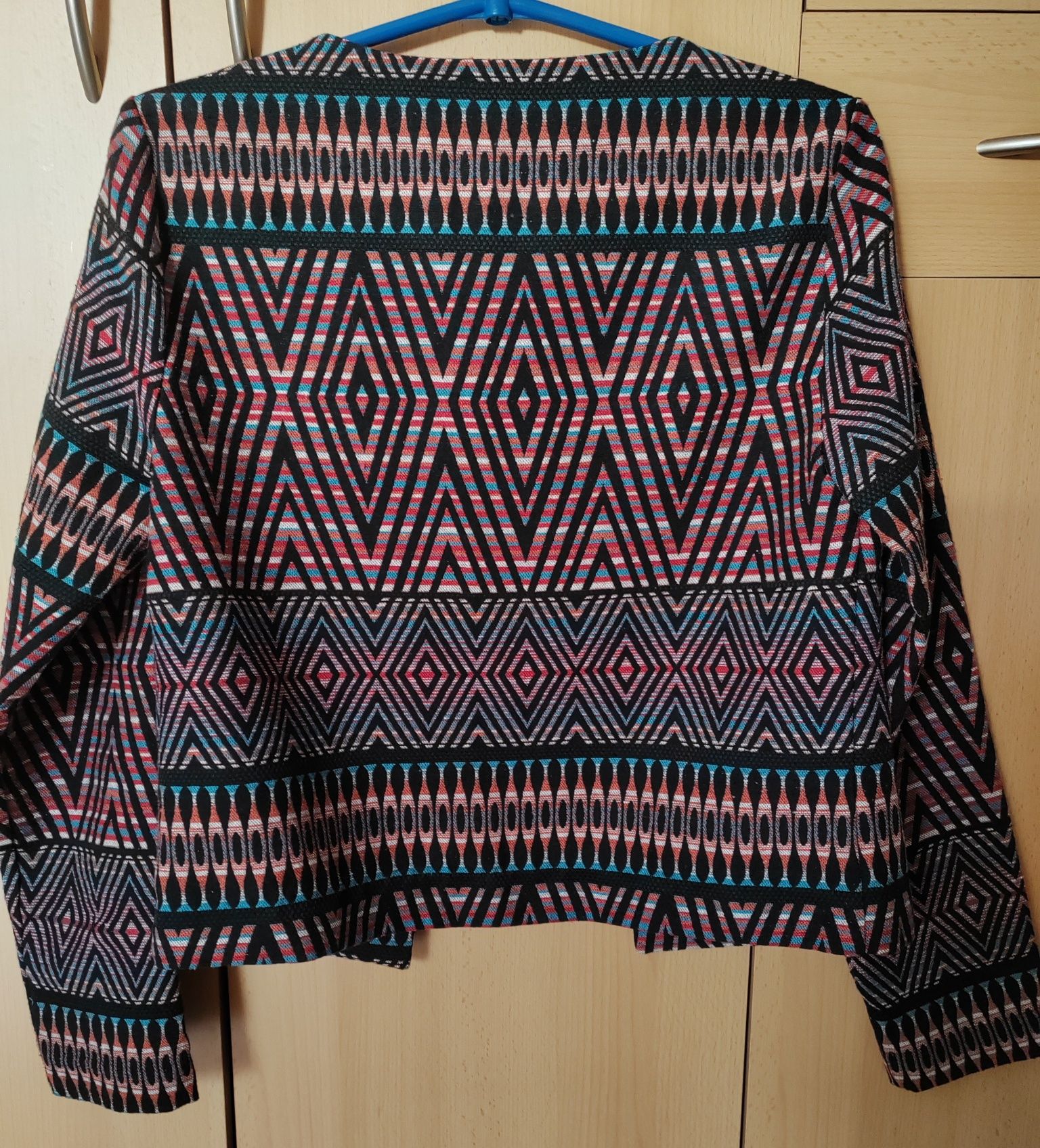 Żakiet w kolorowe wzory r. 38"Vero Moda" nowy.