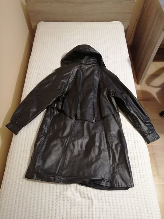 Damski płaszcz skórzany