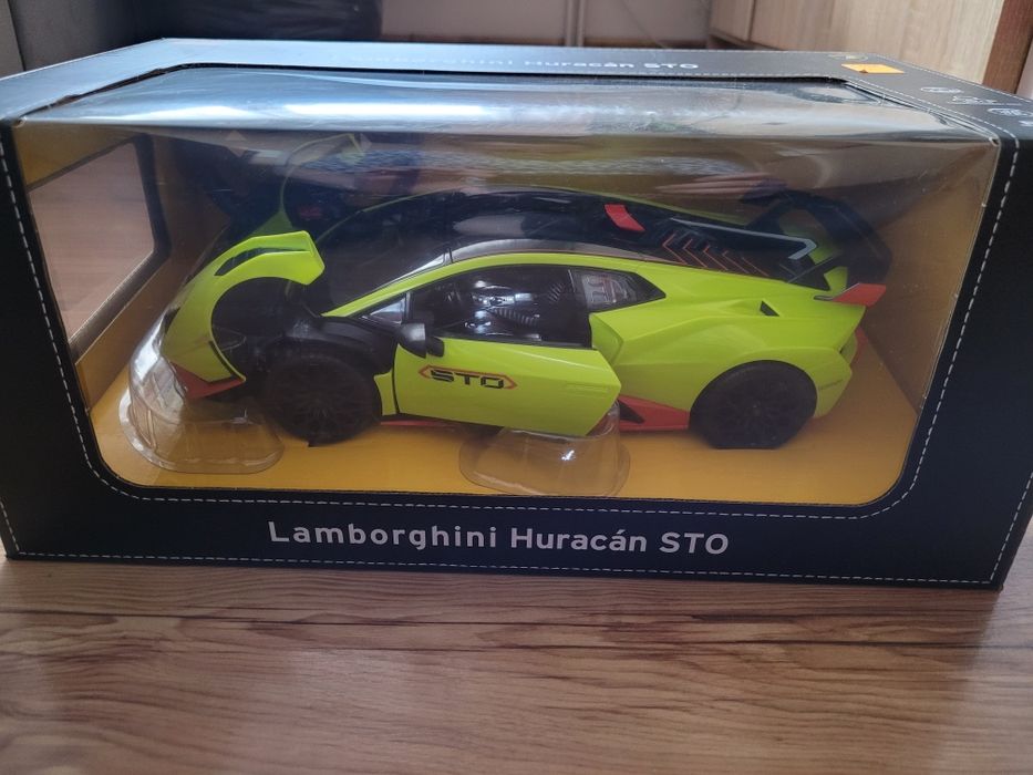 Auto na pilot Lamborghini Huracan STO 1:14 Rastar