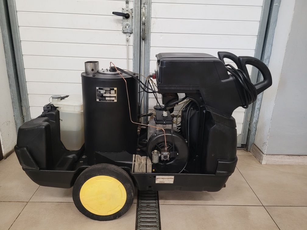 Myjka Ciśnieniowa Karcher HDS 695 * Gorąca Woda * 400V * 170 bar *