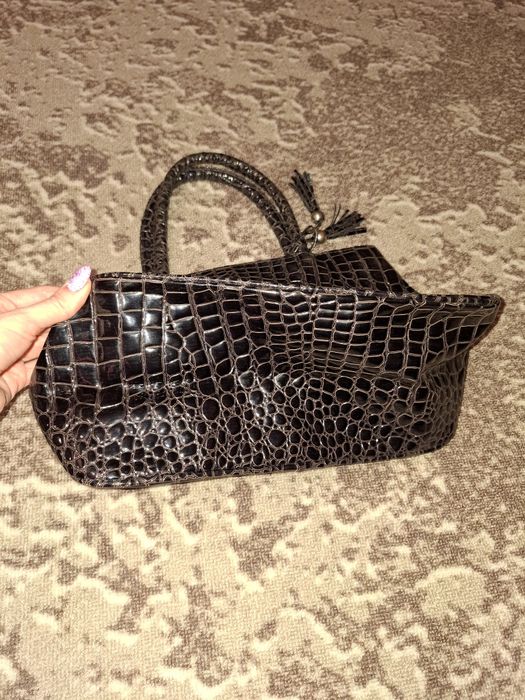 Женская сумка лаковая