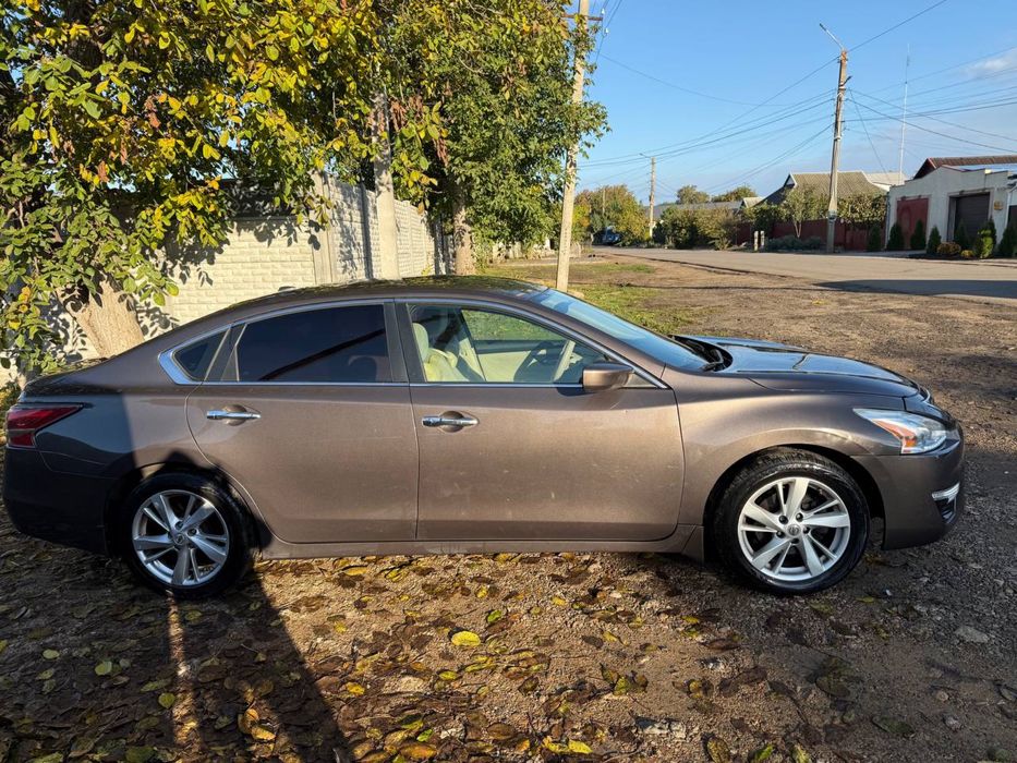Nissan Altima 2013 год