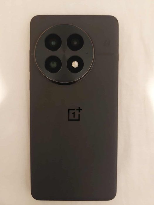 OnePlus 13 czarny