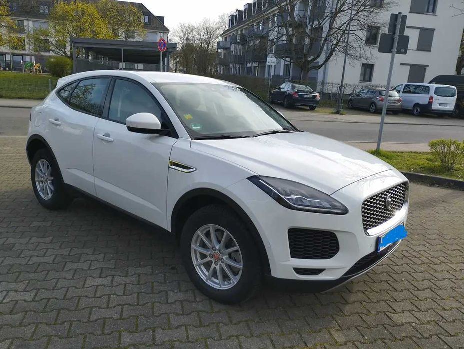 Бампер Jaguar E-Pace б/у автозапчастини