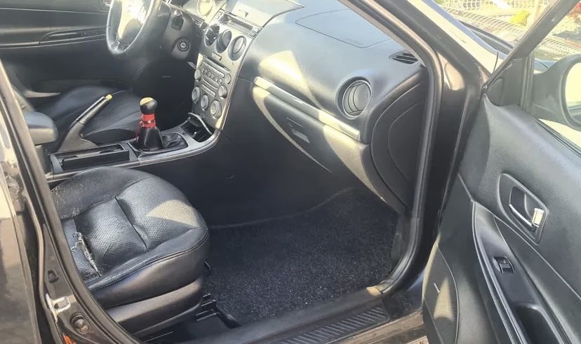 Mazda 6 2004.