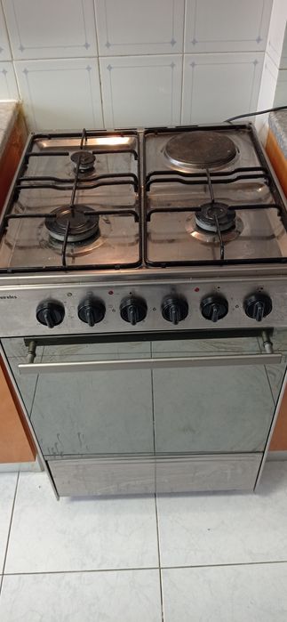 Fogão misto Meireles