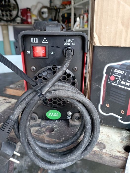 Aparelho de soldar inverter 130 Amp