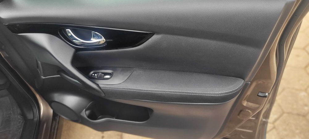 Nissan Qasqhai - Gasolina - Caixa Automática